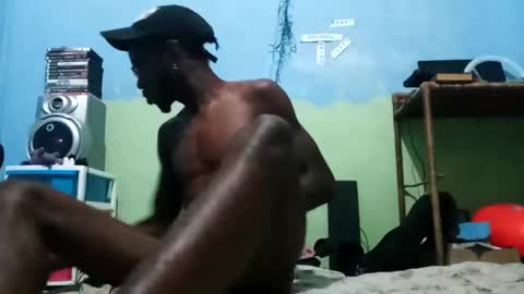 Snapshot of korn4lyfe chatting on 03-06-25, 02:51 Prince makonnen online show from 03-06-25, 02:51