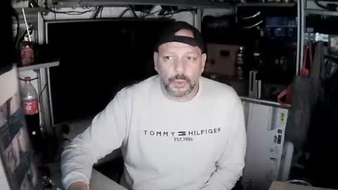 Kosta online show from 01-05-25, 04:27