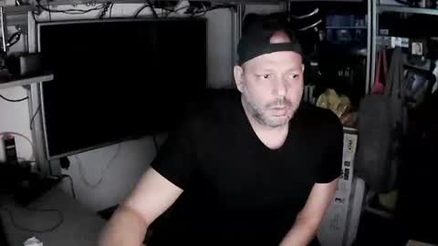 Kosta online show from 03-09-25, 01:15