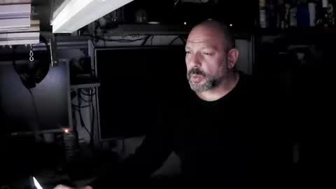 Kosta online show from 12-21-25, 01:51