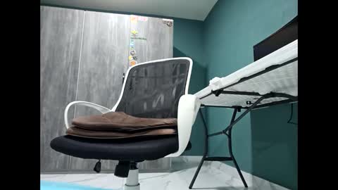 Koto Bombon online show from 01-06-25, 02:37