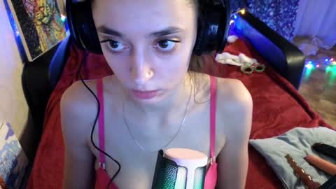 Gal online show from 12-29-24, 01:38