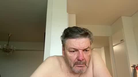 kovapoika online show from 10-24-25, 10:55