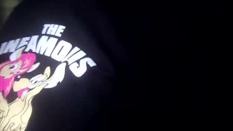 Snapshot of koyoteej chatting on 03-10-25, 01:21 koyoteej online show from 03-10-25, 01:21