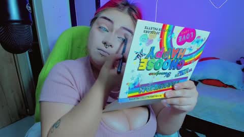 Khloe online show from 02-04-25, 03:22