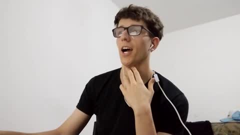 Snapshot of kpo10 chatting on 12-21-24, 08:18 Facu online show from 12-21-24, 08:18