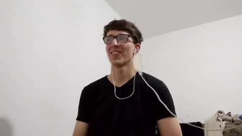 Snapshot of kpo10 chatting on 12-24-24, 08:33 Facu online show from 12-24-24, 08:33