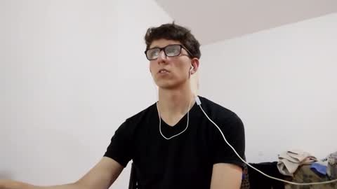 Snapshot of kpo10 chatting on 12-29-24, 06:16 Facu online show from 12-29-24, 06:16