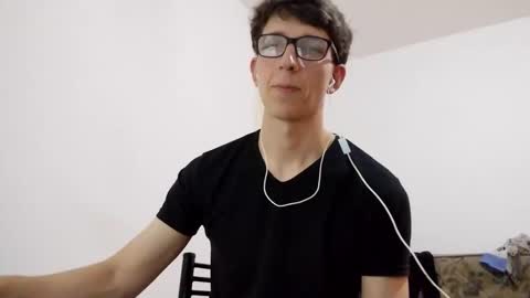 Snapshot of kpo10 chatting on 12-31-24, 06:24 Facu online show from 12-31-24, 06:24