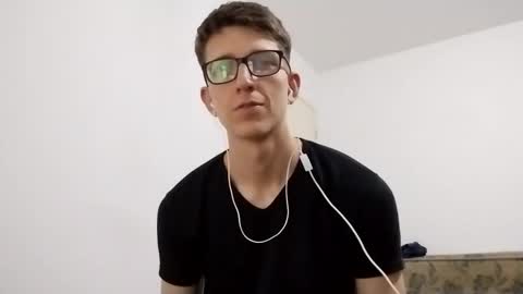 Snapshot of kpo10 chatting on 01-11-25, 09:26 Facu online show from 01-11-25, 09:26