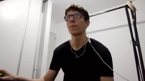 Facu online show from 03-03-26, 12:22