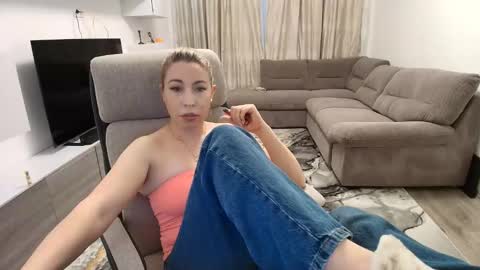 Snapshot of krasimira1 chatting on 12-05-25, 02:14 krasimira1krasi online show from 12-05-25, 02:14