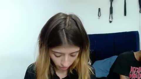 Snapshot of kratos_and_afrodita chatting on 02-04-26, 10:47 kratos_and_afrodita online show from 02-04-26, 10:47