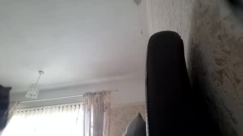 kripijs2 online show from 10-26-25, 02:23