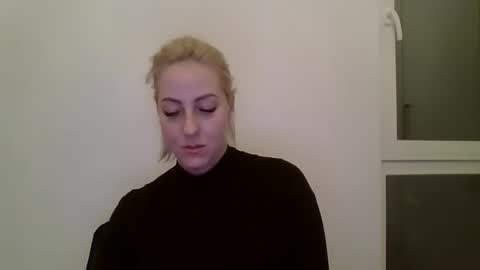 Snapshot of kriss_grace chatting on 02-16-26, 04:58 Grace online show from 02-16-26, 04:58