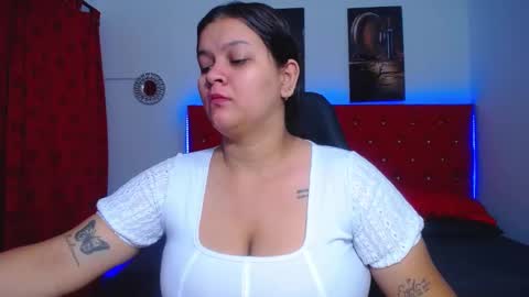 kriss_sweetboobs online show from 02-01-25, 12:26