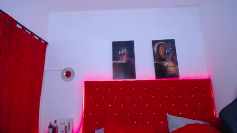 kriss_sweetboobs online show from 02-12-25, 03:16