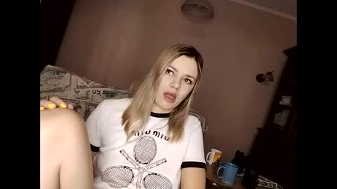 Snapshot of krisssexi chatting on 02-11-25, 04:55 KrissSexi online show from 02-11-25, 04:55