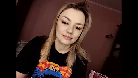 Snapshot of krisssexi chatting on 02-25-25, 05:52 KrissSexi online show from 02-25-25, 05:52