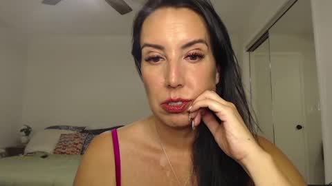 Krissy online show from 12-05-24, 01:36