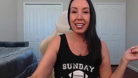 Krissy online show from 02-09-25, 03:01