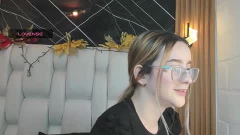 kristal online show from 12-15-25, 01:04