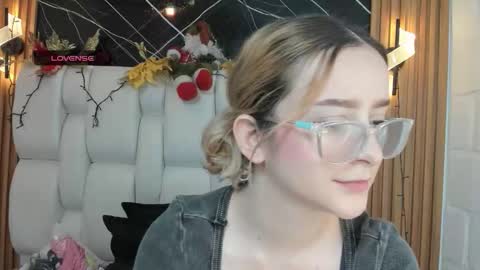 kristal online show from 12-19-25, 01:29