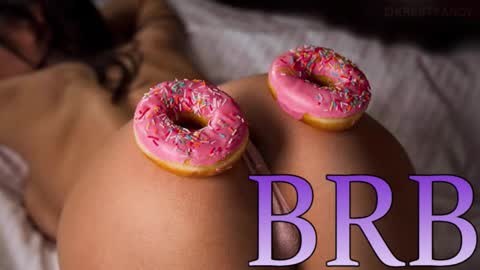 Snapshot of kristall_doll777 chatting on 01-10-26, 07:26 Lilly online show from 01-10-26, 07:26