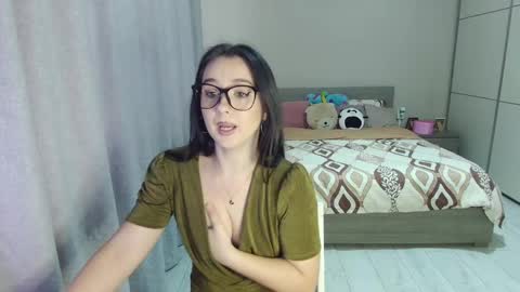 twitter    Annemarye 23 online show from 02-14-25, 07:17