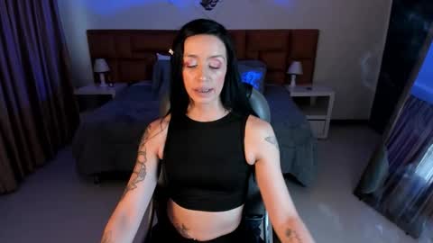 Sophia online show from 10-10-25, 07:46