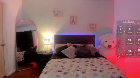 Kristen online show from 03-02-25, 05:44