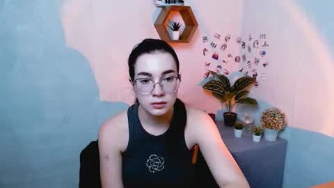 Kristen online show from 09-19-25, 11:44