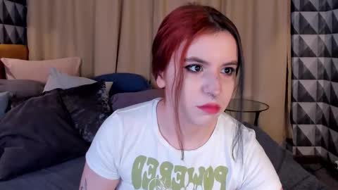 Snapshot of kristin_smitt chatting on 11-27-25, 08:49 Kristin online show from 11-27-25, 08:49