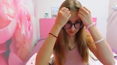 Kristina Adel online show from 11-29-25, 08:17