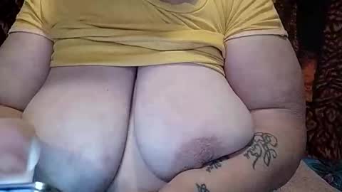 Snapshot of kristinaexcite chatting on 10-26-25, 07:58 KristinaExcite online show from 10-26-25, 07:58