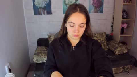 Kristina online show from 01-06-25, 04:13