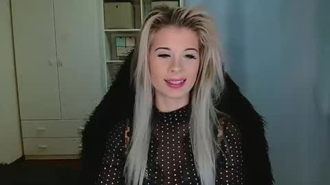 Snapshot of kristineamore chatting on 11-20-25, 07:41 KristineAmore online show from 11-20-25, 07:41