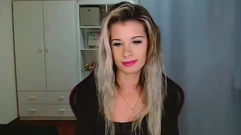 Snapshot of kristineamore chatting on 12-15-25, 07:29 KristineAmore online show from 12-15-25, 07:29