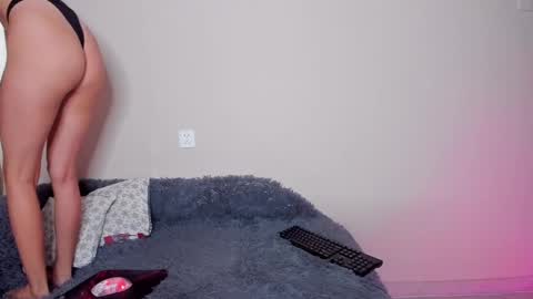 Kristi online show from 02-17-25, 08:41