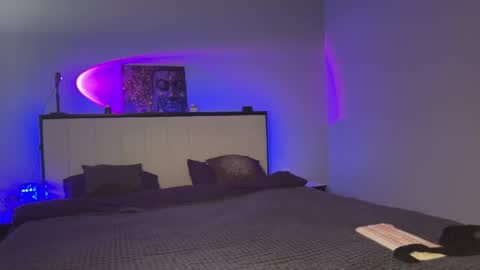 Kristi online show from 02-26-25, 06:04