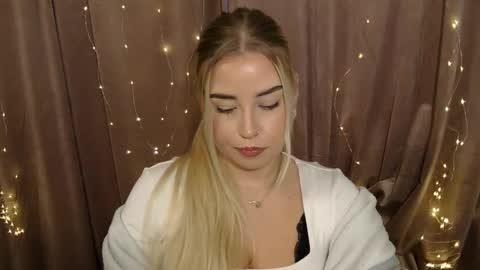KristyFlowers online show from 12-10-24, 10:17