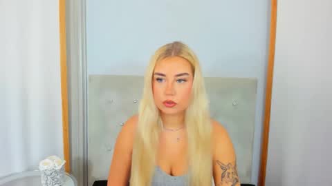 KristyFlowers online show from 02-12-25, 06:08