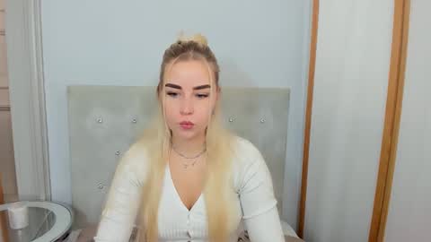 KristyFlowers online show from 03-08-25, 06:10