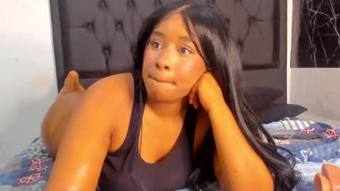 Snapshot of krixtybrown chatting on 02-18-25, 02:49 krixty online show from 02-18-25, 02:49