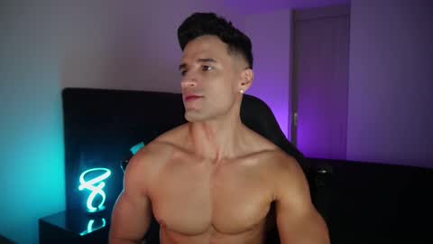 Snapshot of krops_ chatting on 12-18-25, 09:04 KROPS online show from 12-18-25, 09:04