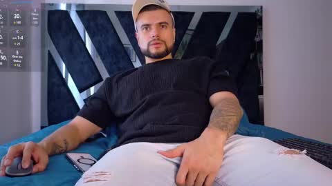 Kroy Wood online show from 10-01-25, 02:45