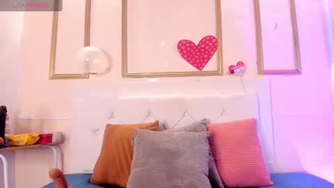 Snapshot of krystal_taylor23 chatting on 03-09-25, 05:17 Kystal Taylor online show from 03-09-25, 05:17