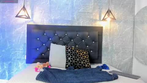 Kystal Taylor online show from 11-23-25, 11:54