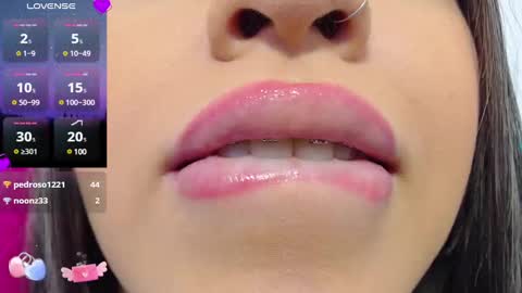 Snapshot of krysten_ritter2 chatting on 12-23-24, 06:44 krys online show from 12-23-24, 06:44