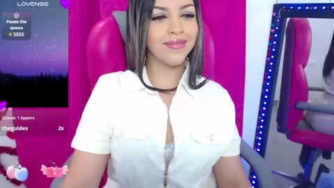 Snapshot of krysten_ritter2 chatting on 03-07-25, 05:51 krys online show from 03-07-25, 05:51